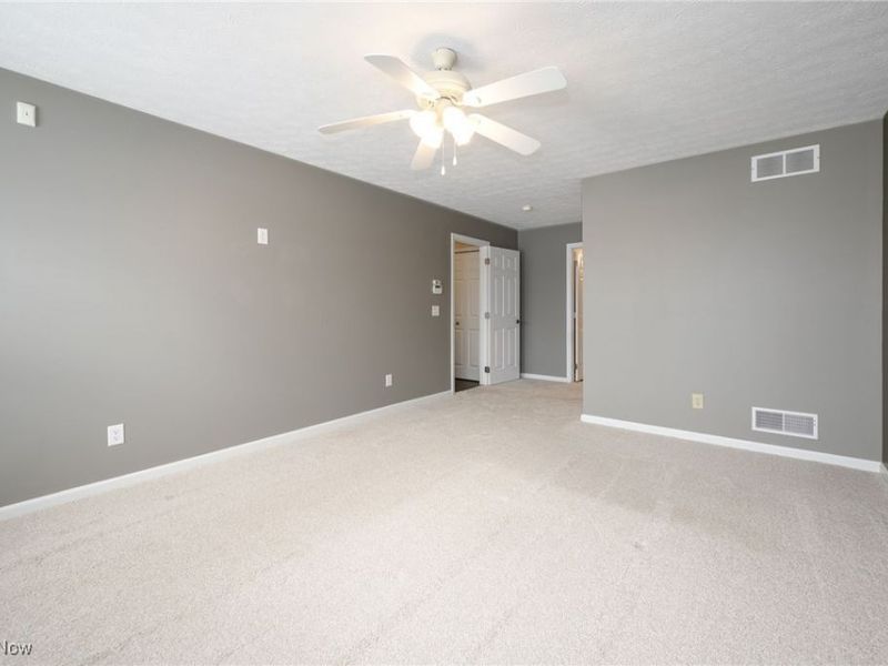 9234 Forest Trail Avenue NW, Massillon, OH 44647 Photo 16