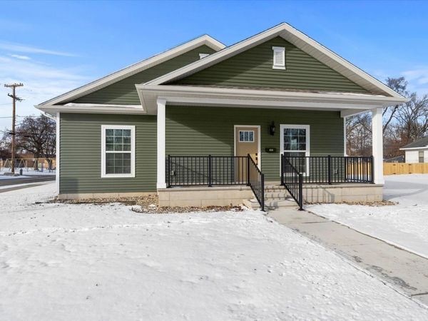 1656 W Lexington Avenue, Elkhart, IN 46514
