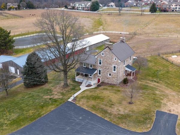 76 S BRICK LANE, ELVERSON, PA 19520