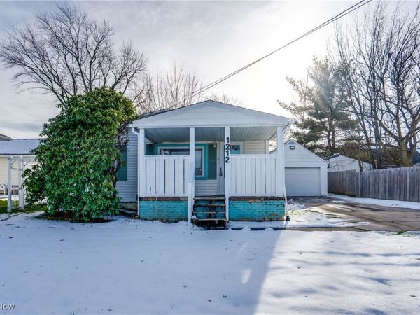 1212 Benton Street, Barberton, OH 44203