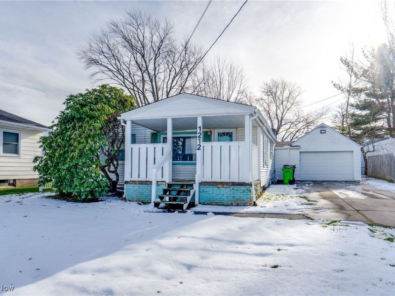 1212 Benton Street, Barberton, OH 44203 Photo 2