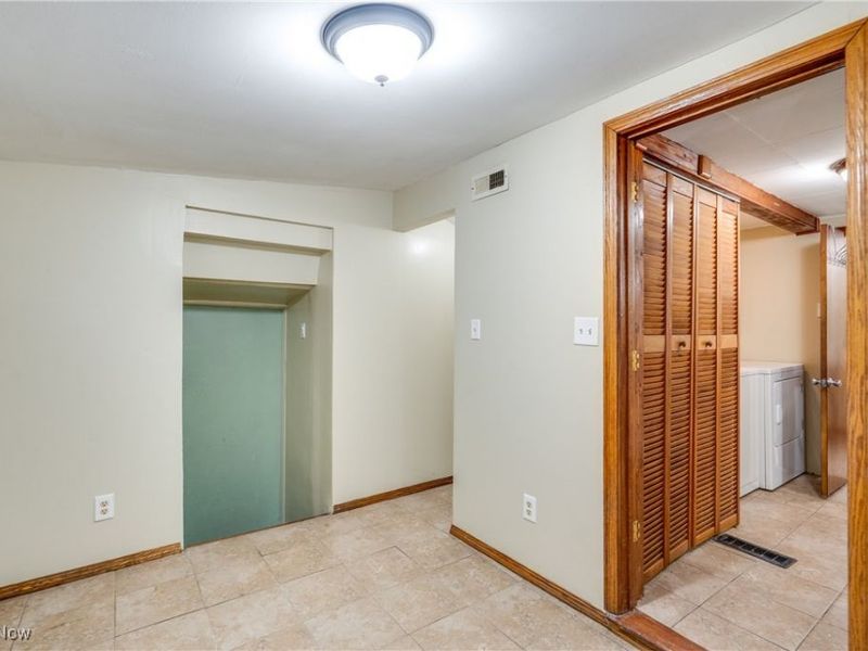 1212 Benton Street, Barberton, OH 44203 Photo 25