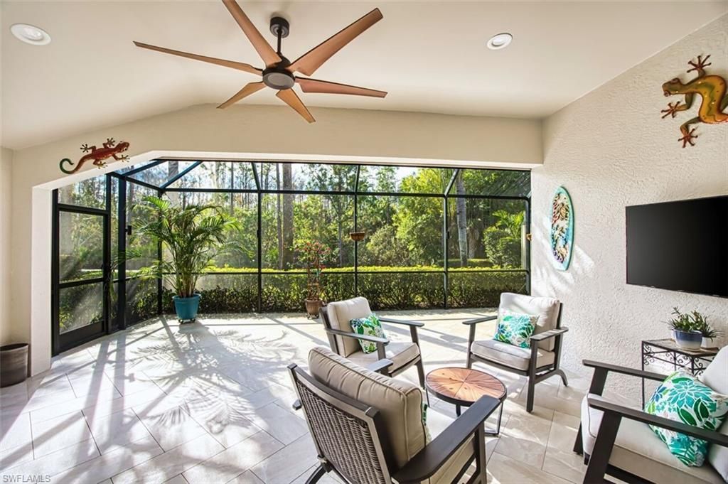 9543 Hemingway Ln, Fort Myers, FL 33913 Main Photo