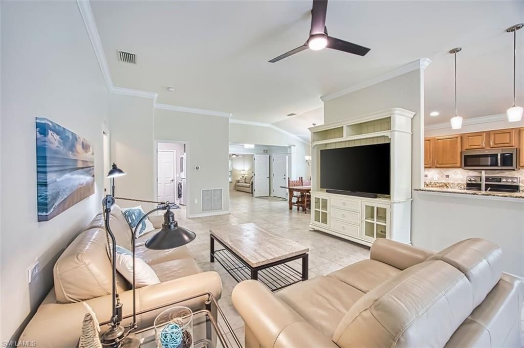 9543 Hemingway Ln, Fort Myers, FL 33913 Photo