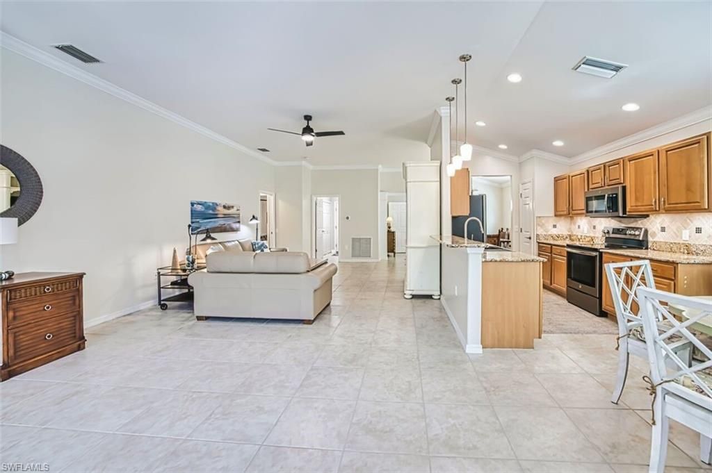 9543 Hemingway Ln, Fort Myers, FL 33913 Photo
