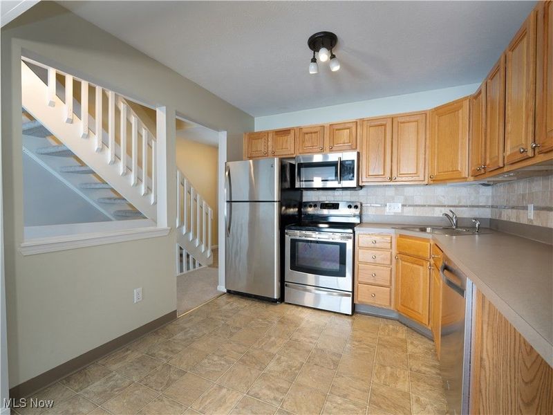 9321 Hickory Ridge Drive, Streetsboro, OH 44241 Photo 5