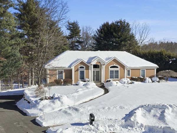 25 Winding Brook Ln., East Longmeadow, MA 01028