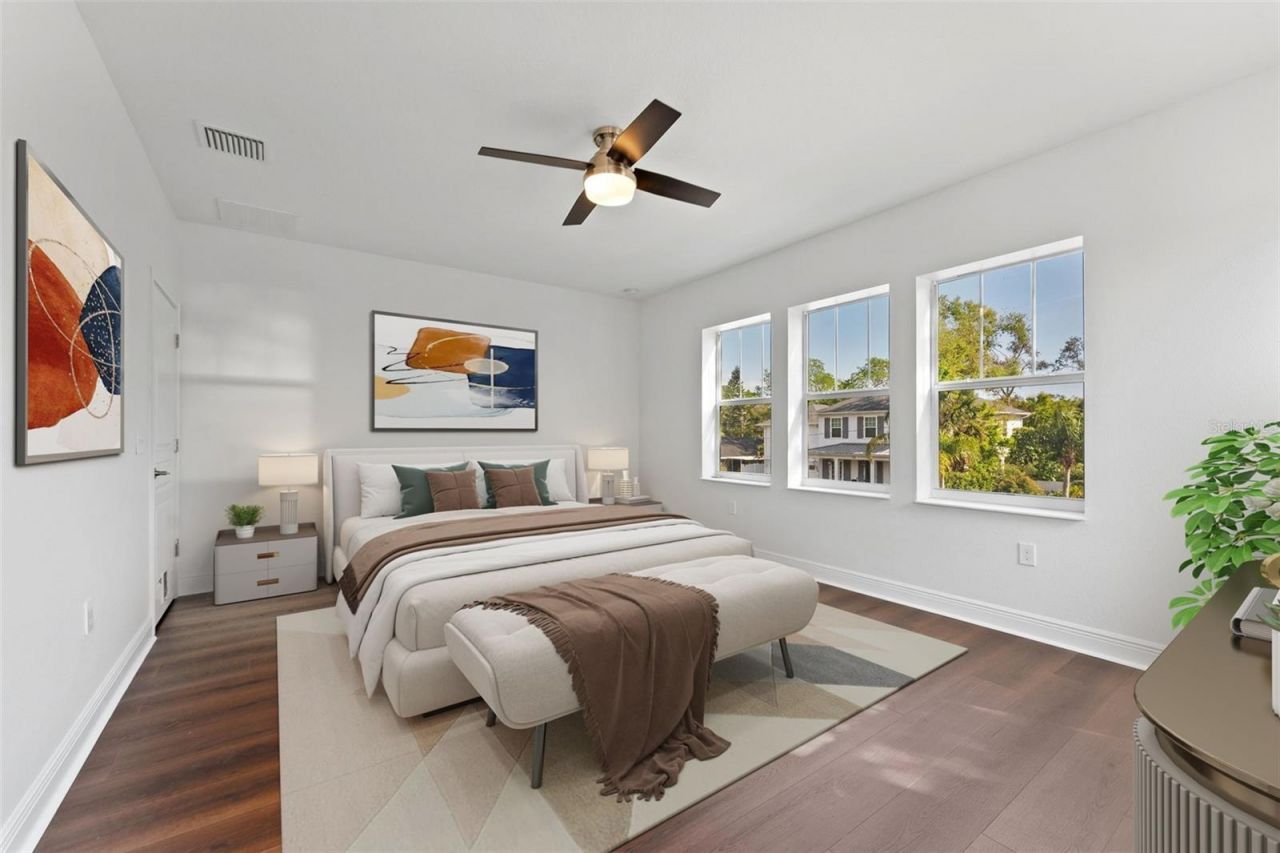 135 24th Avenue S, Saint Petersburg, FL 33705 Photo