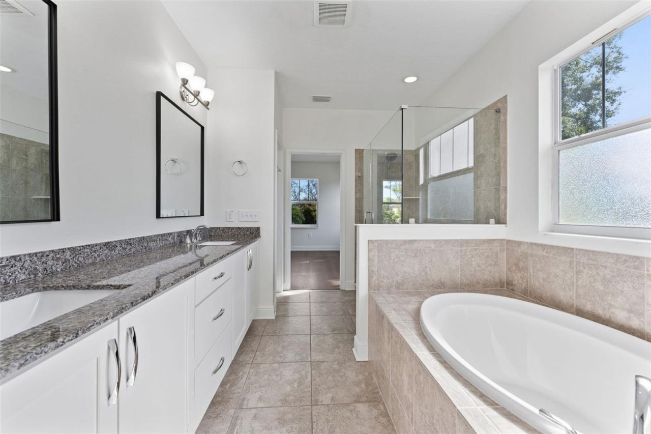 135 24th Avenue S, Saint Petersburg, FL 33705 Photo