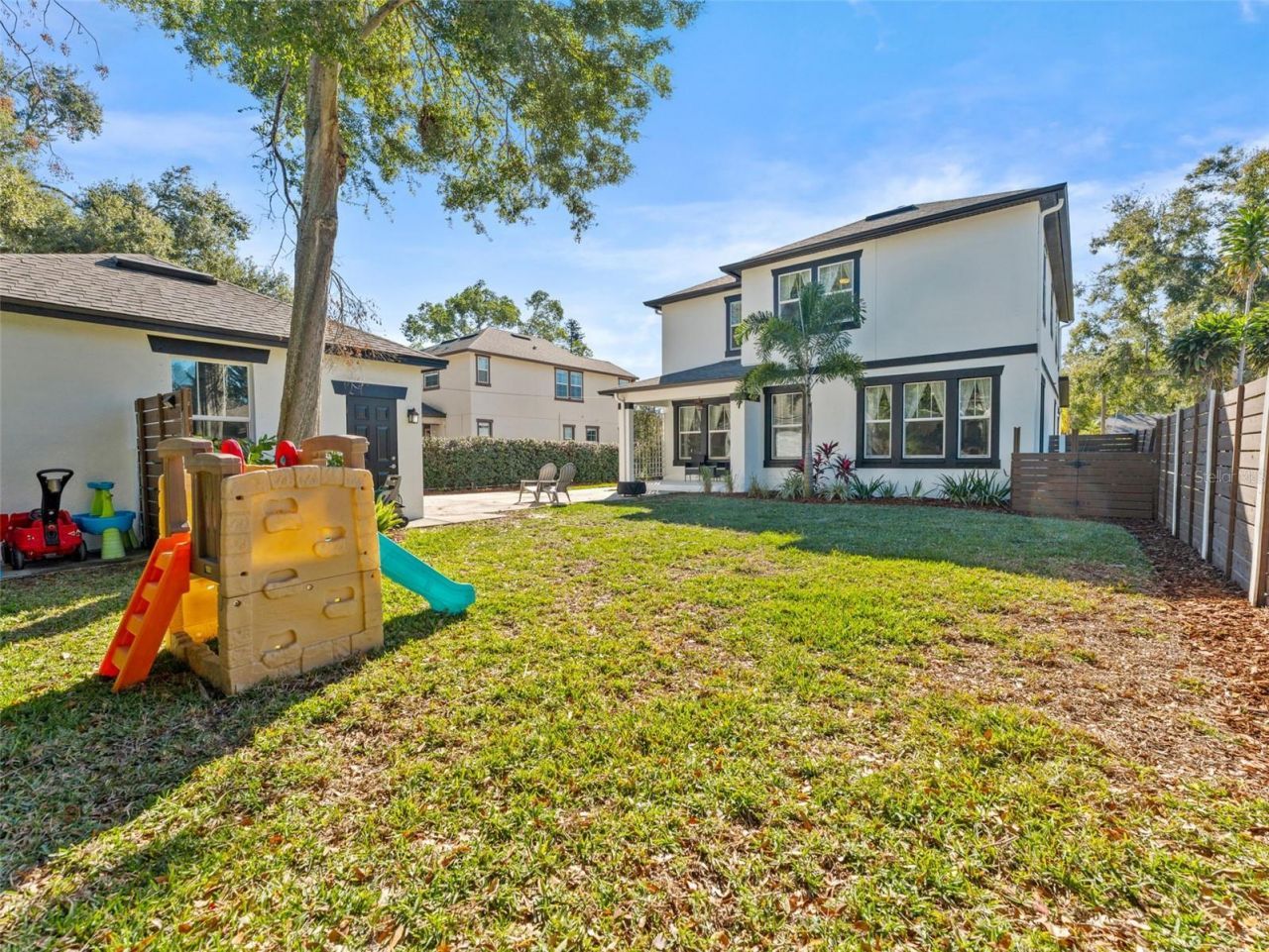 135 24th Avenue S, Saint Petersburg, FL 33705 Photo