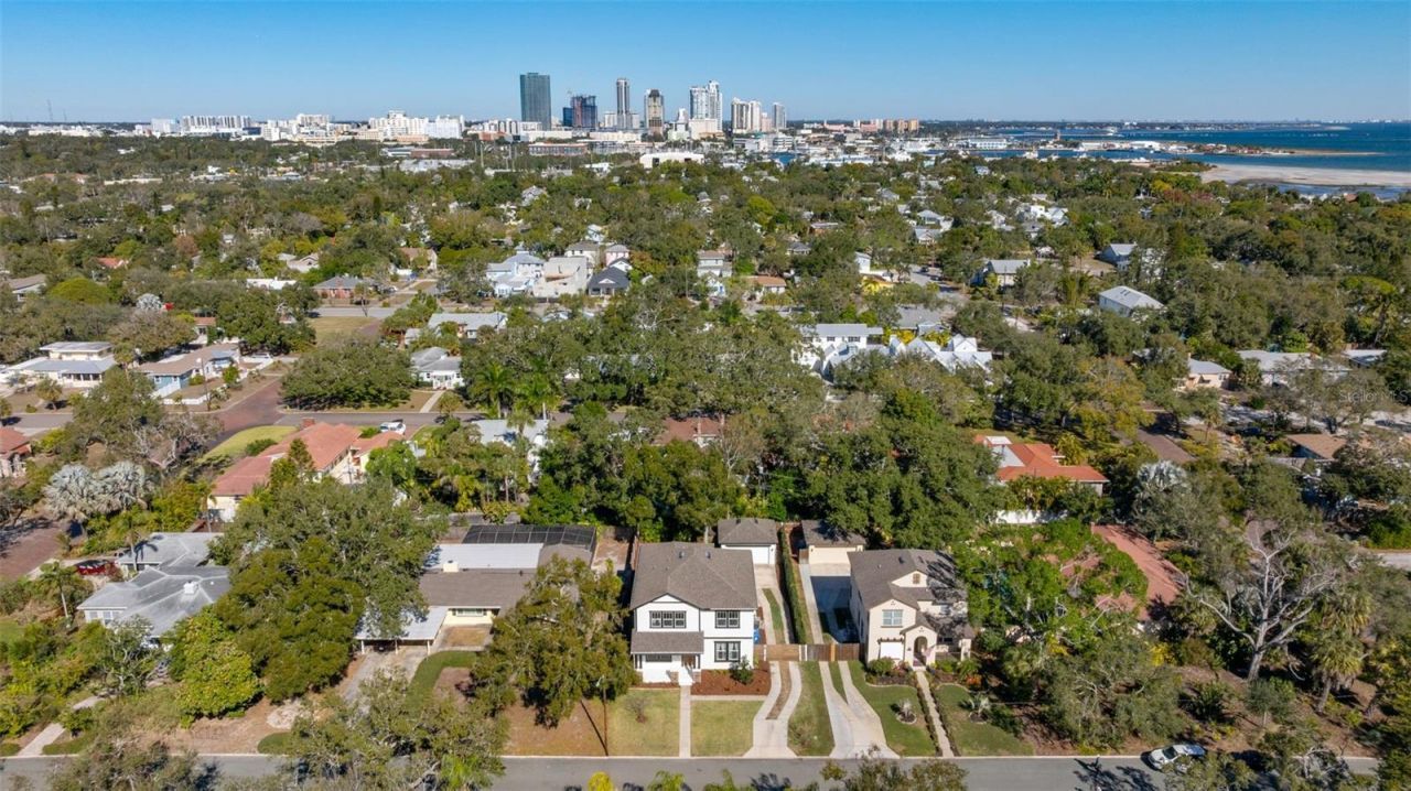 135 24th Avenue S, Saint Petersburg, FL 33705 Photo