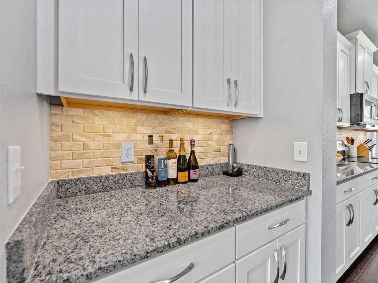 135 24th Avenue S, Saint Petersburg, FL 33705 Photo