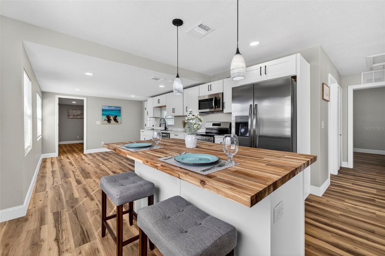 4063 2nd Avenue S, Saint Petersburg, FL 33711 Photo