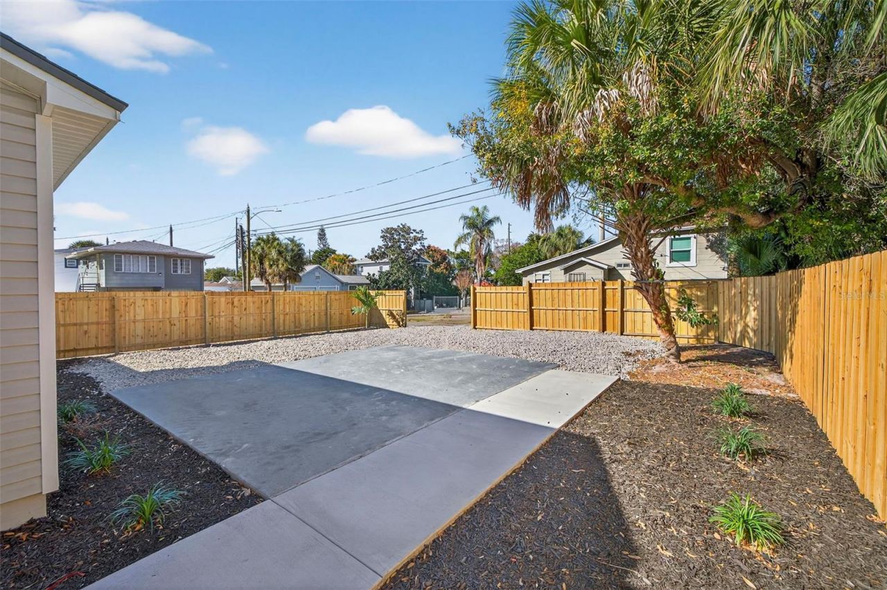 4063 2nd Avenue S, Saint Petersburg, FL 33711 Photo