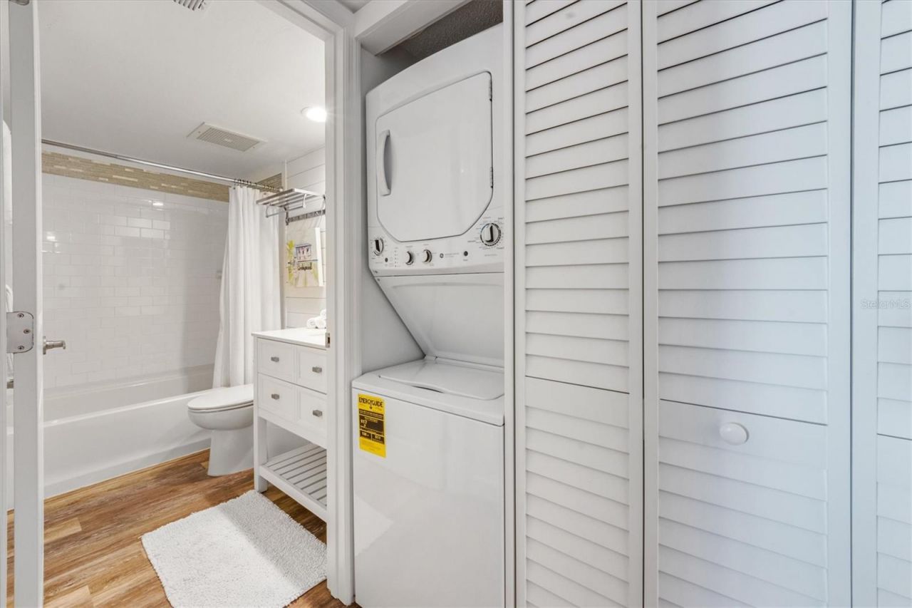 1510 1st Avenue W, Unit 302, Bradenton, FL 34205 Photo