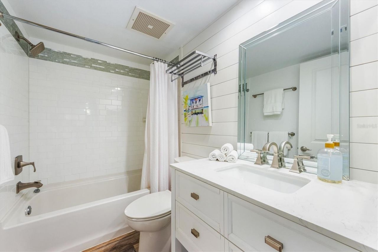 1510 1st Avenue W, Unit 302, Bradenton, FL 34205 Photo