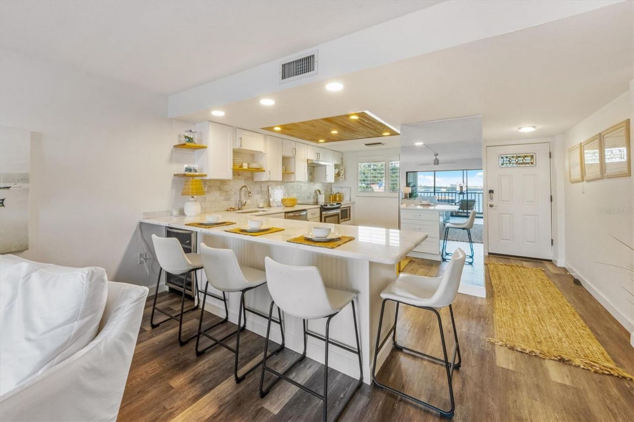 1510 1st Avenue W, Unit 302, Bradenton, FL 34205 Photo