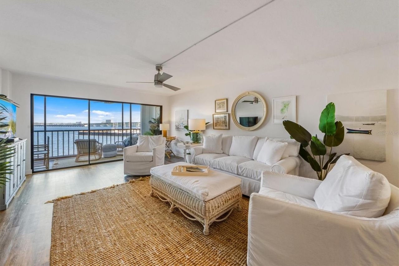 1510 1st Avenue W, Unit 302, Bradenton, FL 34205 Photo