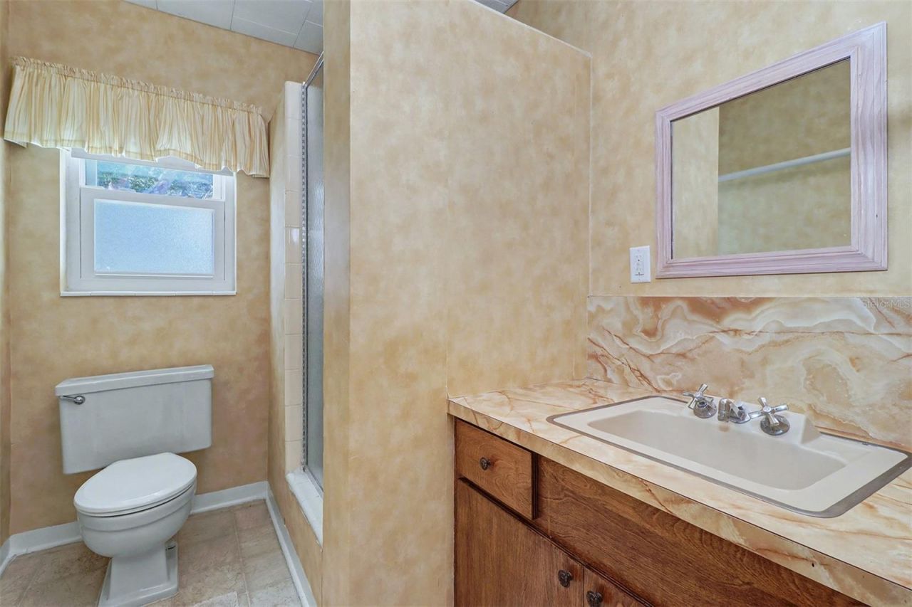 1515 Serpentine Drive S, Saint Petersburg, FL 33705 Photo