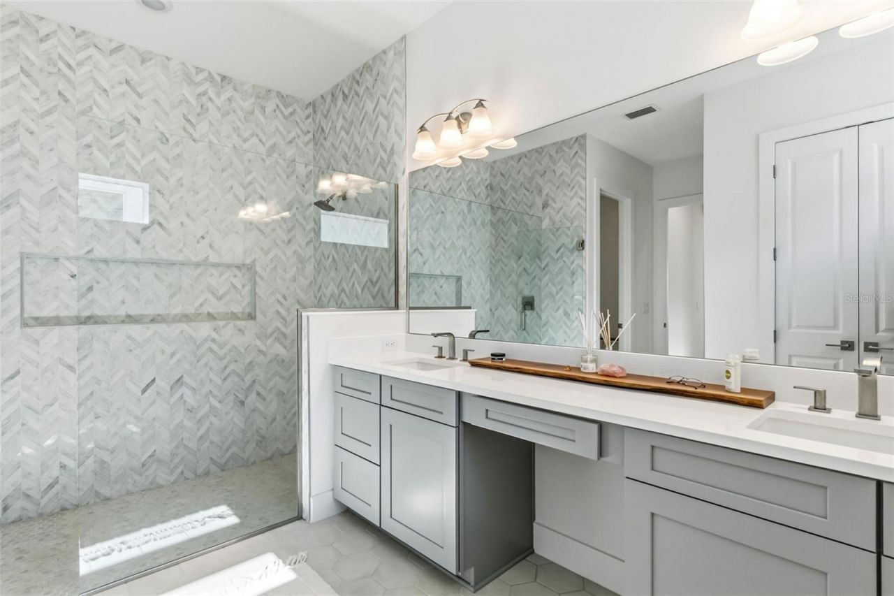 7982 Redonda Loop, Bradenton, FL 34202 Photo