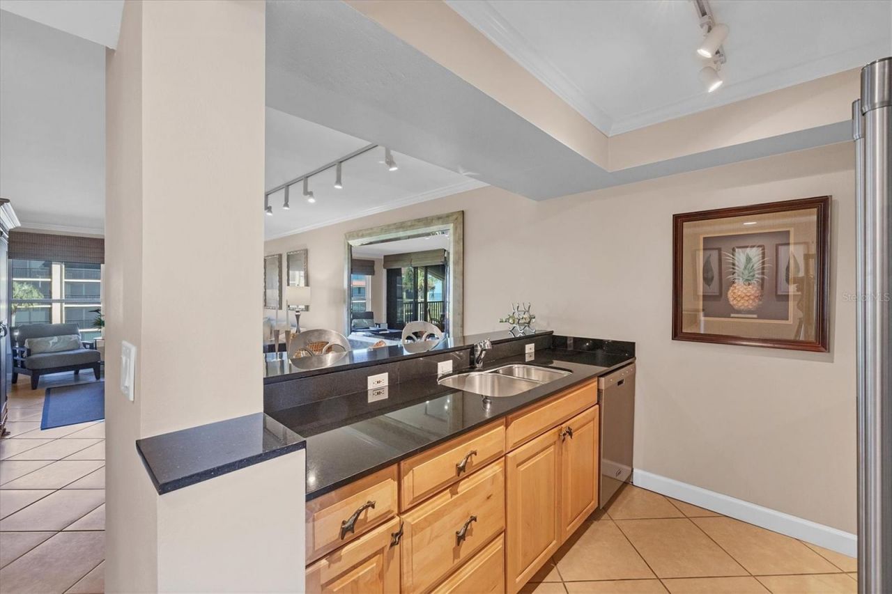 8750 Midnight Pass Road, Unit 302, Sarasota, FL 34242 Photo