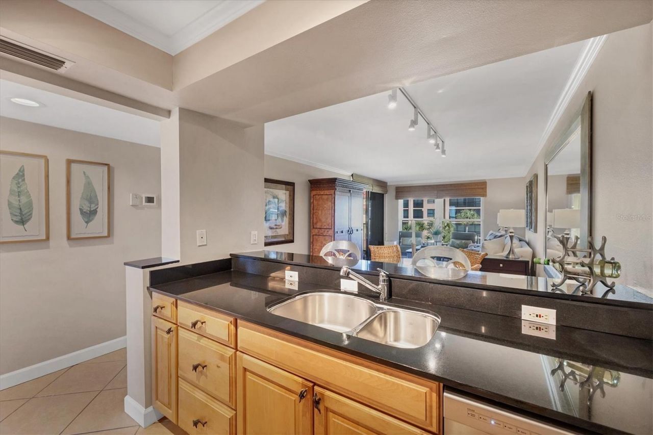 8750 Midnight Pass Road, Unit 302, Sarasota, FL 34242 Photo