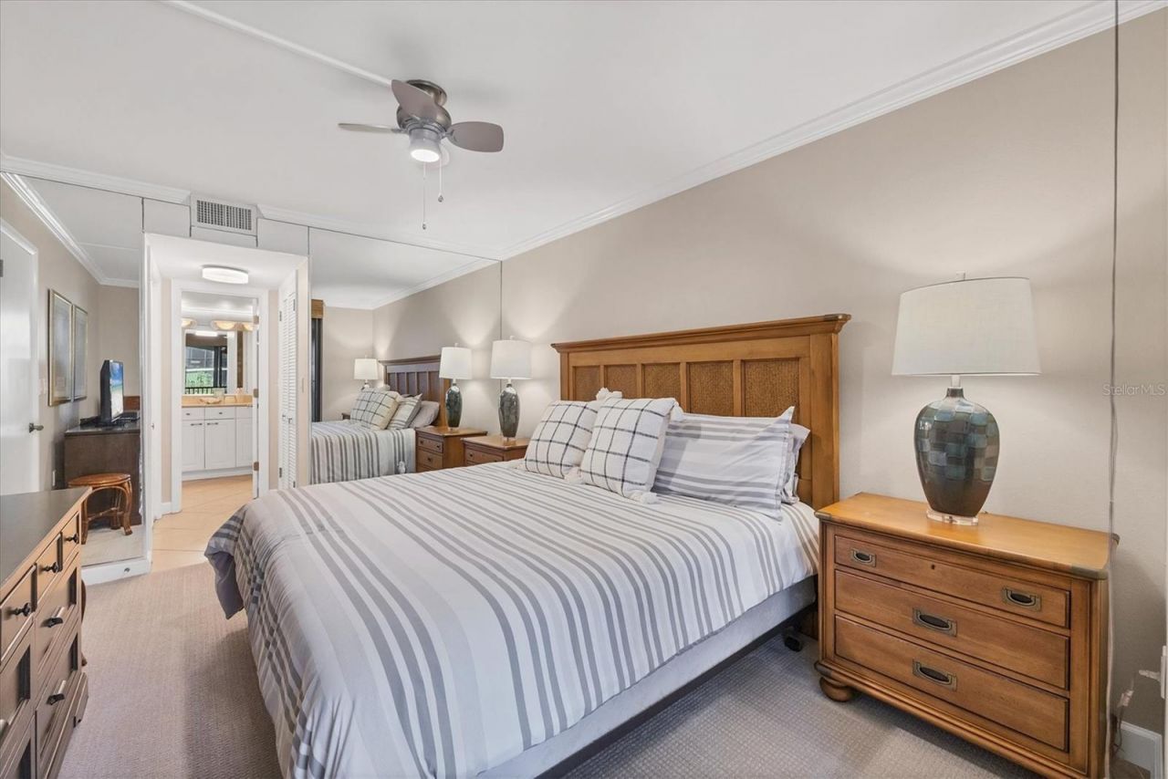 8750 Midnight Pass Road, Unit 302, Sarasota, FL 34242 Photo