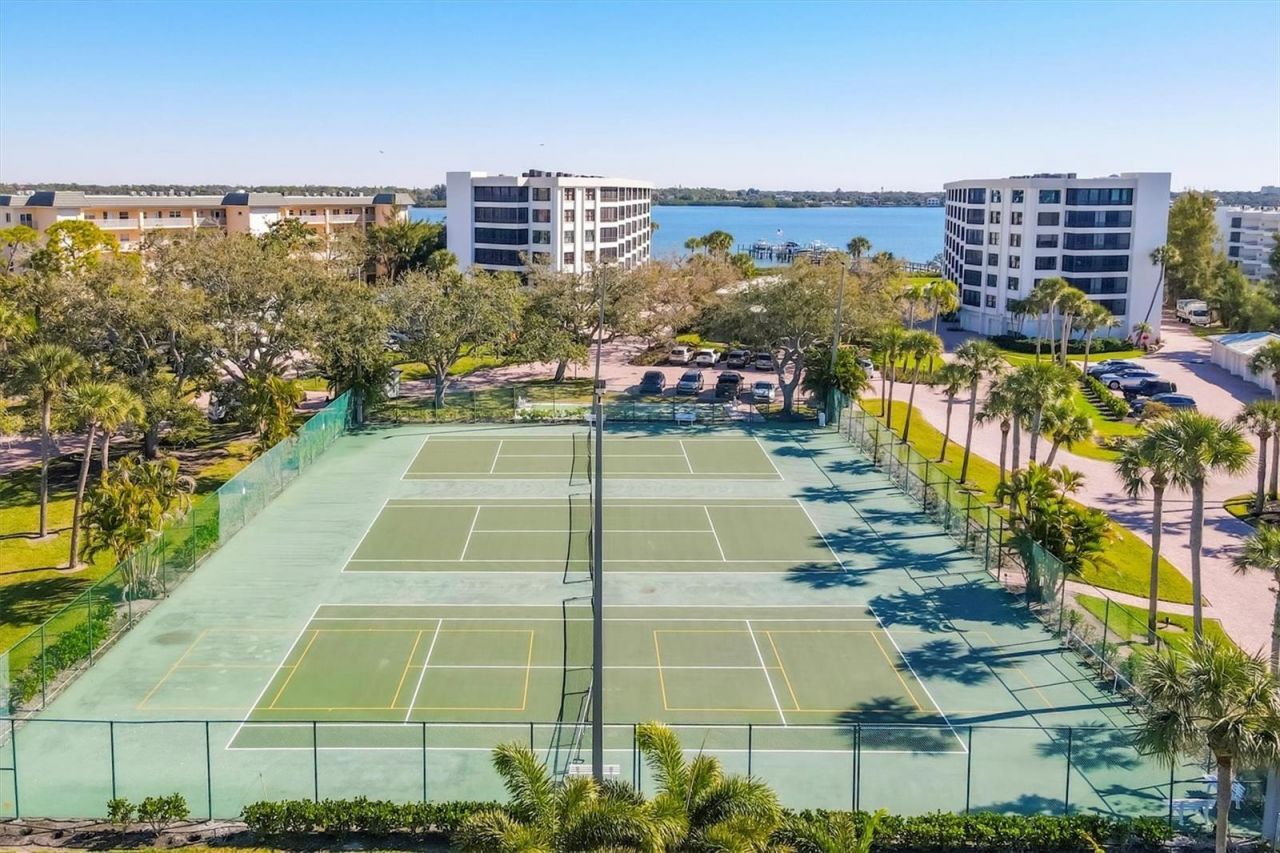 8750 Midnight Pass Road, Unit 302, Sarasota, FL 34242 Photo
