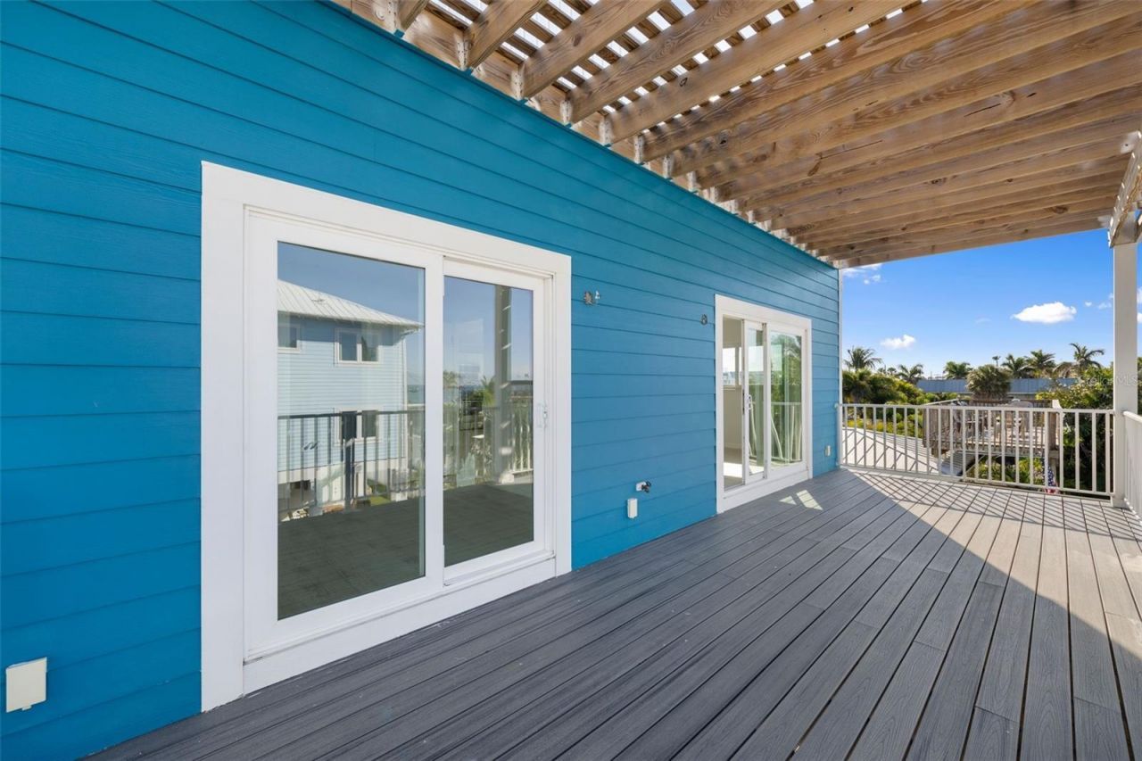 2210 Avenue  C, Unit Manatee, Bradenton Beach, FL 34217 Photo