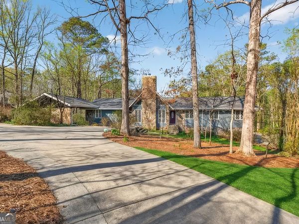 175 Flat Creek Court, Fayetteville, GA 30214