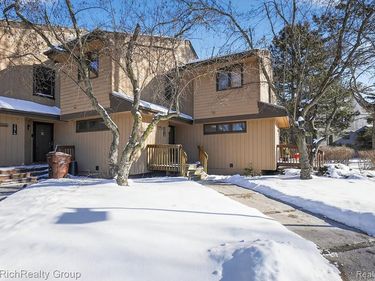 2474 Burcham Drive, Meridian Twp, MI 48823