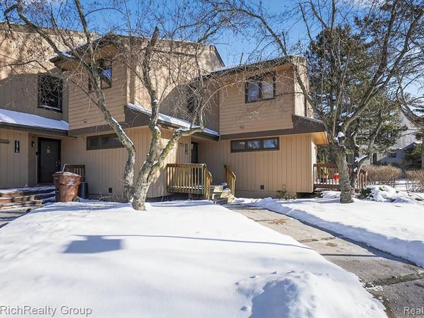 2474 Burcham Drive, Meridian Twp, MI 48823