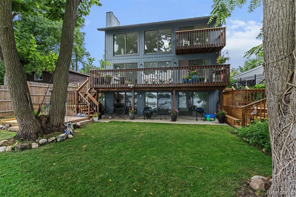 4616 Cass Elizabeth Road, Waterford Township, MI 48328 Main Photo