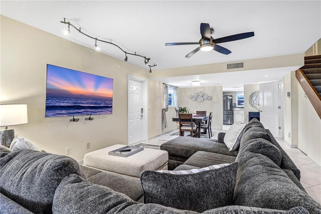 185 Cypress Way E, Unit A106, Naples, FL 34110 Photo