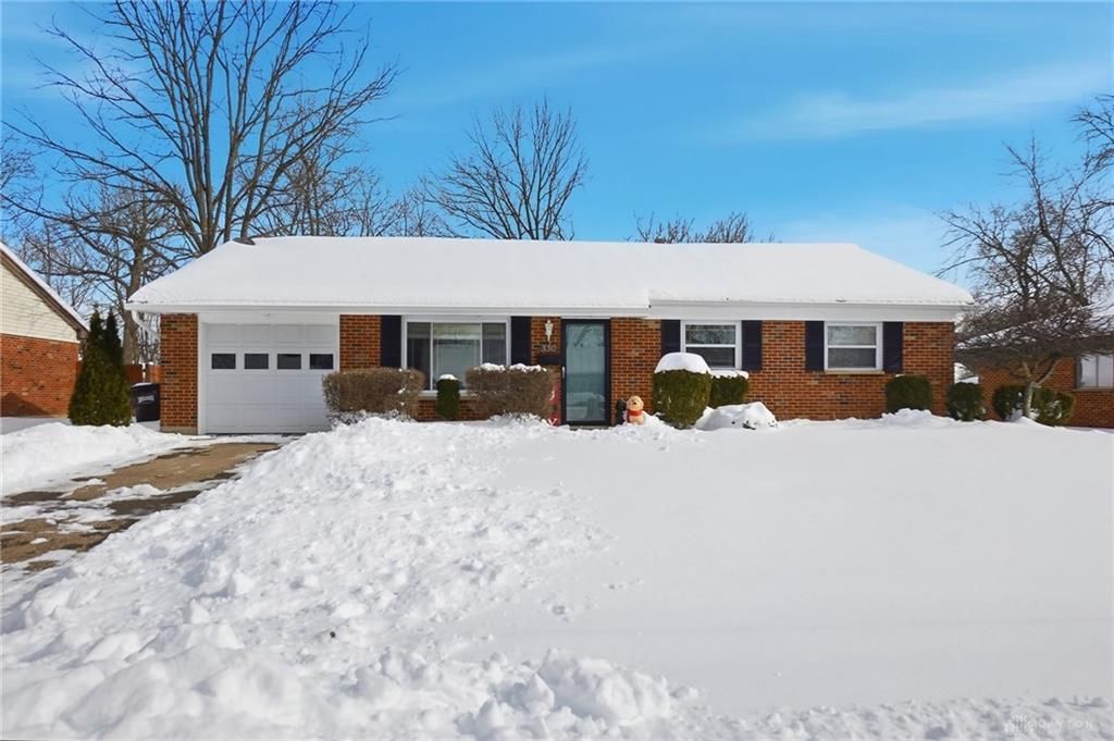 330 Stubbs Drive, Dayton, OH 45426 Main Photo