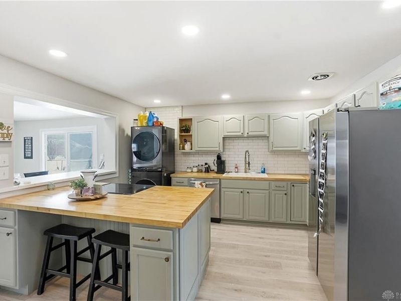 330 Stubbs Drive, Dayton, OH 45426 Photo 8