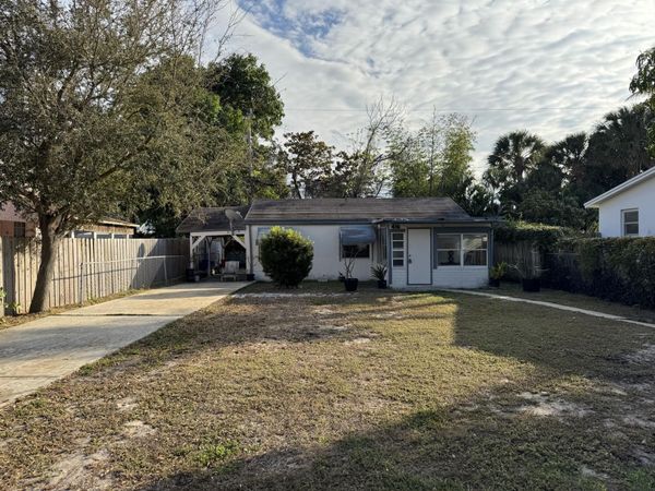 416 58th Street, West Palm Beach, FL 33407