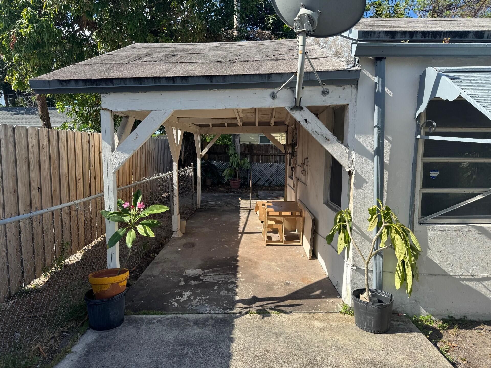 416 58th Street, West Palm Beach, FL 33407 Photo