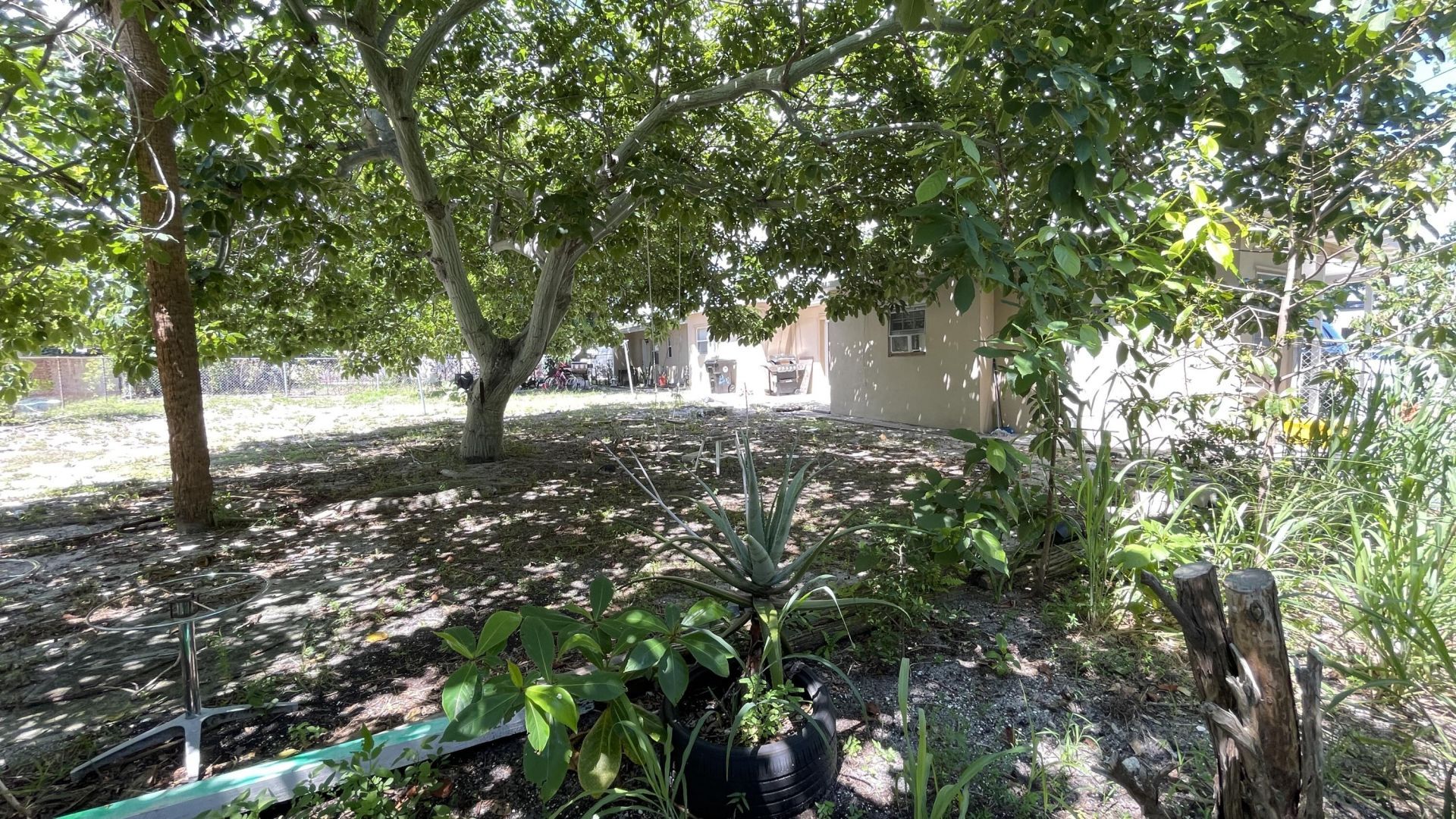 1302 S S Federal Hwy Highway, Lake Worth Beach, FL 33460 Photo