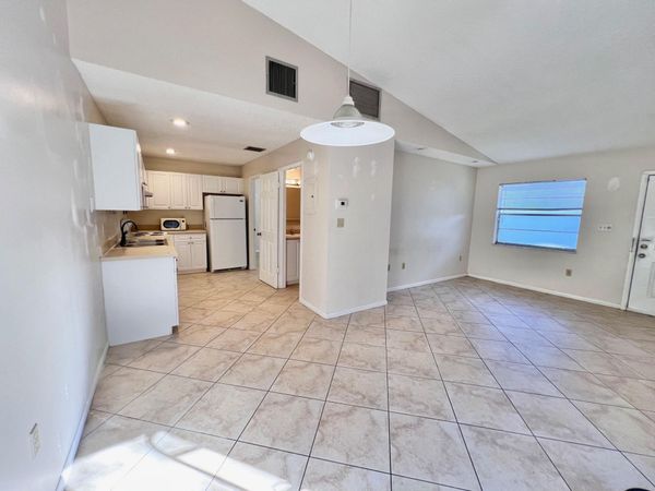 2002 S 10th Street, Unit Apt D, Fort Pierce, FL 34950