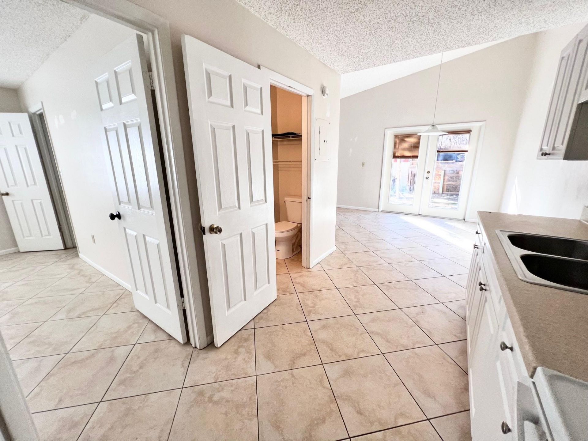 2002 S 10th Street, Unit Apt D, Fort Pierce, FL 34950 Photo