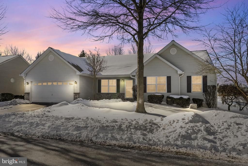 50 Presidential Drive, Royersford, PA 19468 Main Photo