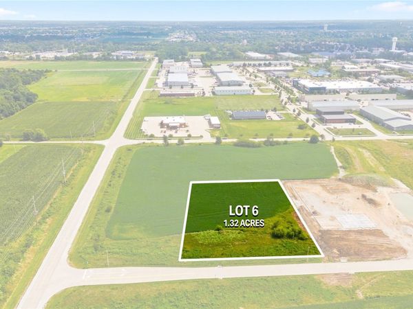 Lot 6 Anchor Dr, Hiawatha, IA 52233