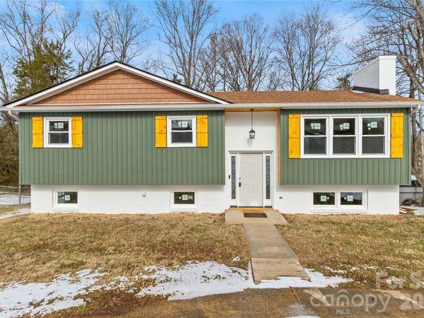 2474 Cedar Valley Drive, Conover, NC 28614