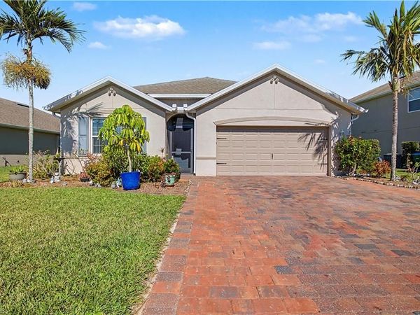 2613 Manzilla LN, CAPE CORAL, FL 33909