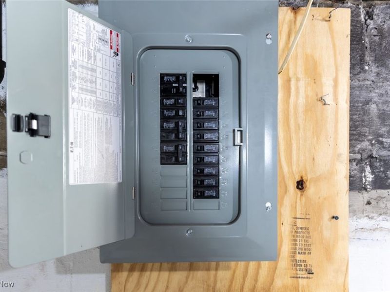 214 N Bentley Avenue, Niles, OH 44446 Photo 23