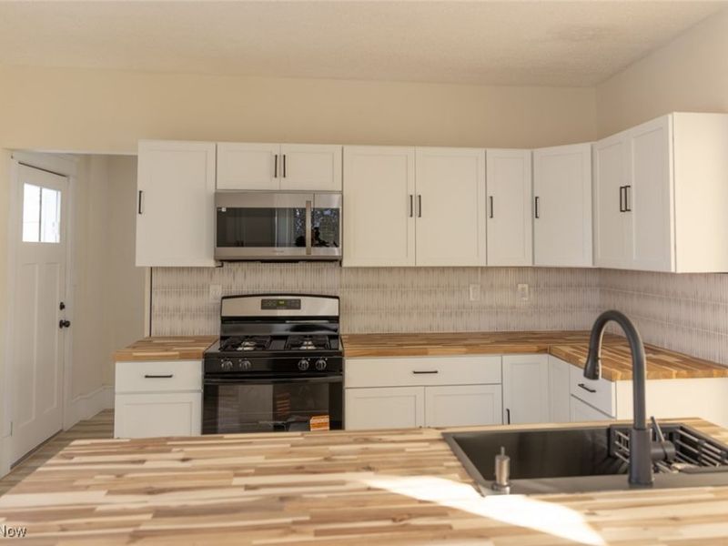 214 N Bentley Avenue, Niles, OH 44446 Photo 8