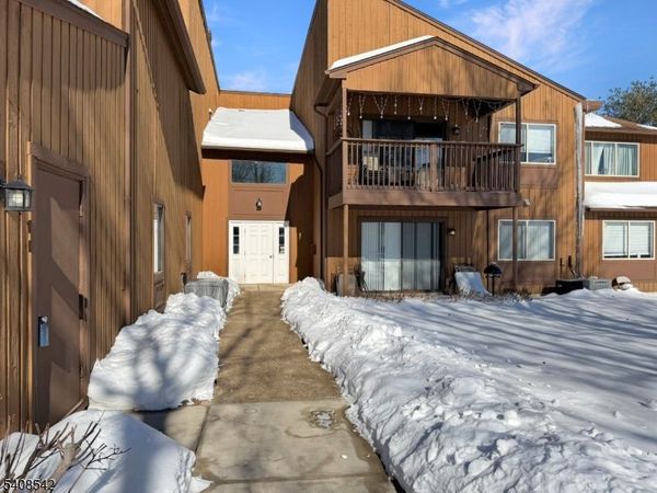 172 Drake Ln, Unit 1, Roxbury, NJ 07852