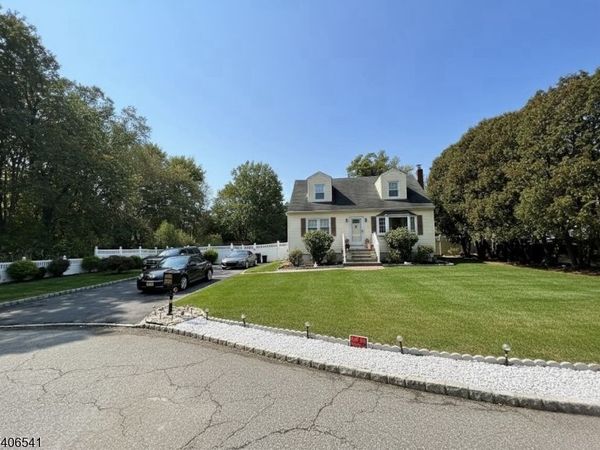 63 Grant Ave, East Hanover, NJ 07936