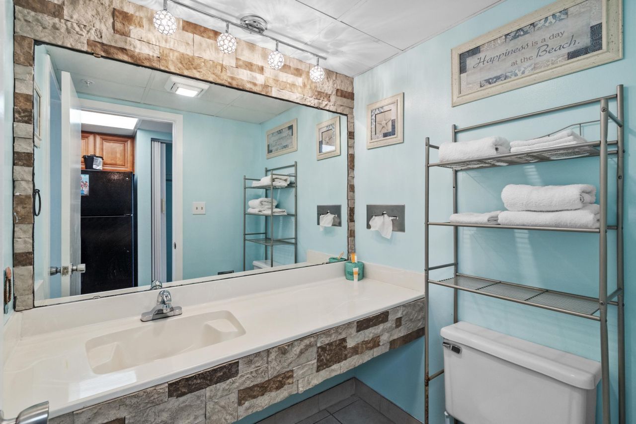 1501 S Ocean Blvd. Photo 19